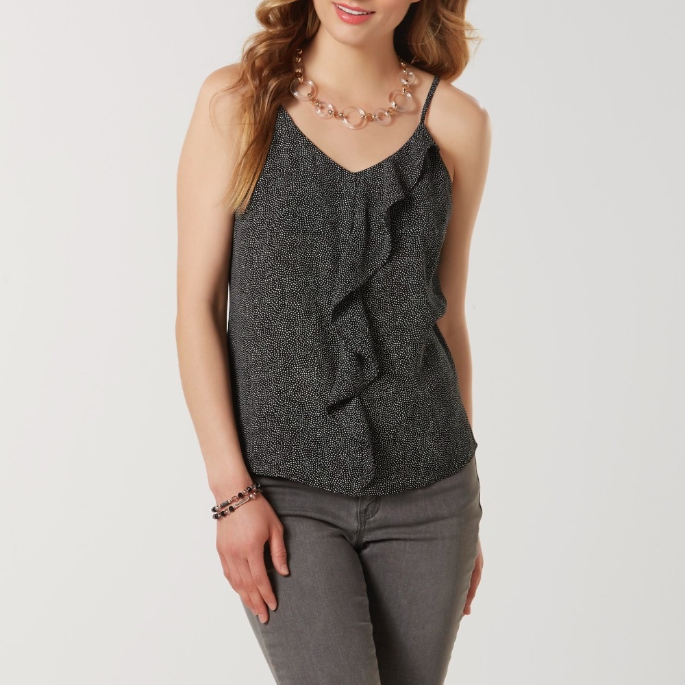 Simply Styled I Petites I Ruffled Sleeveless Blouse I Dots